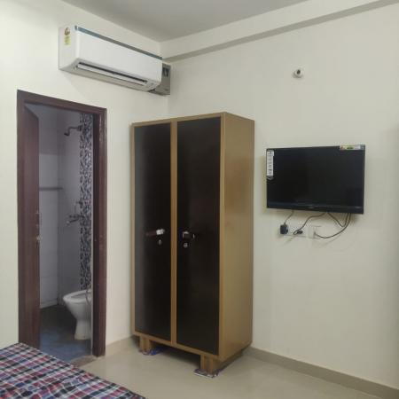 1BHK in Sector 14, Gurgaon